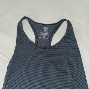 Women’s athletic tank top
